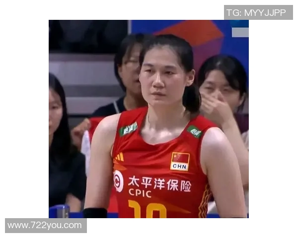 重庆排球队实力引发热议球迷对球队表现和未来发展展开激烈讨论